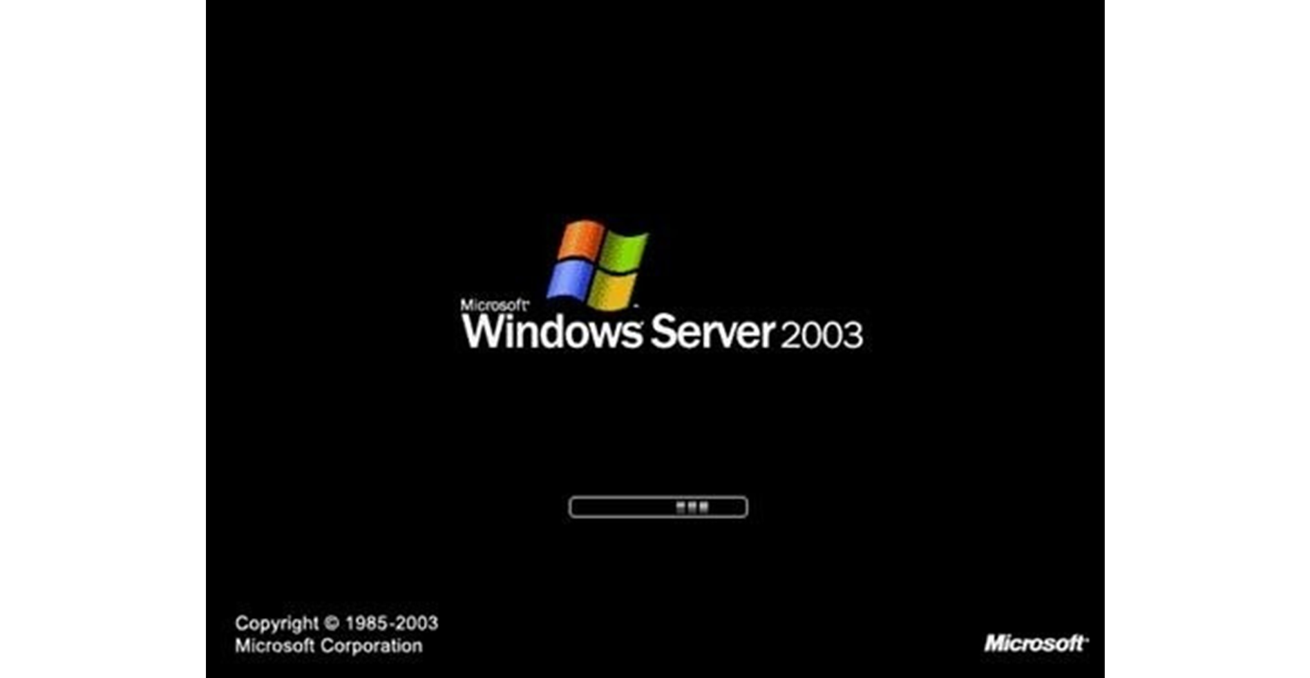 loading screen of microsoft server 2003