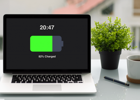 laptop showing battery percentage