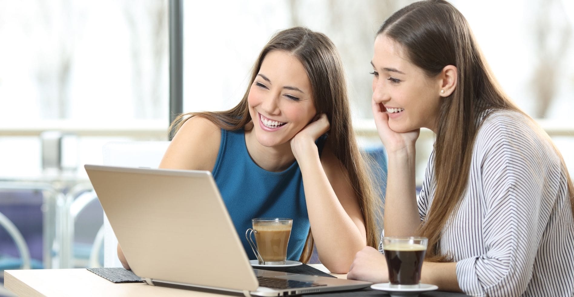 friends enjoying online game after learning how to run android apps on a pc